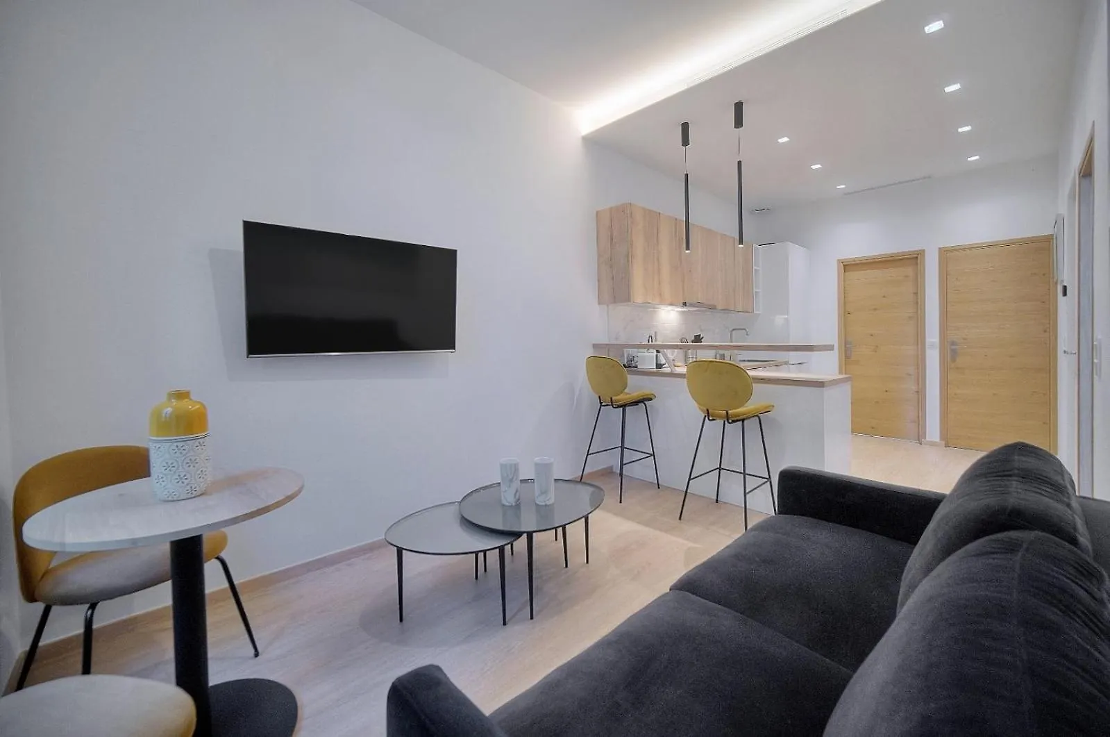 Ideal 2 Pieces Renove Proche Palais 2P1 Cannes 0*,  Francie